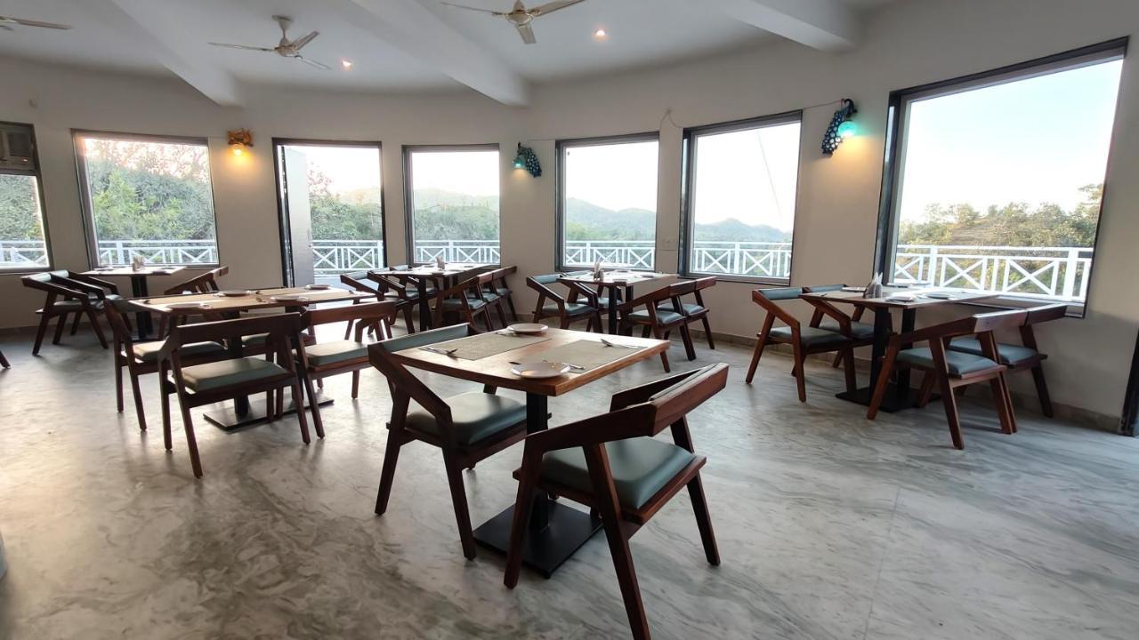 The Sky Imperial Pavoreal Jungle Resort 贡珀尔格尔 外观 照片