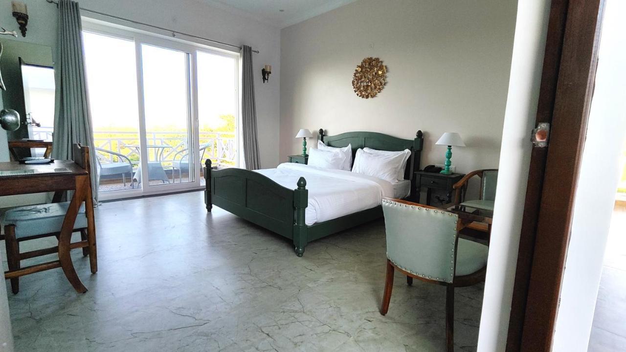 The Sky Imperial Pavoreal Jungle Resort 贡珀尔格尔 外观 照片