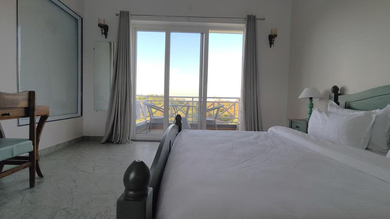 The Sky Imperial Pavoreal Jungle Resort 贡珀尔格尔 外观 照片