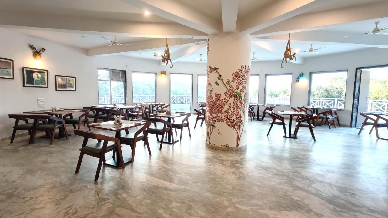 The Sky Imperial Pavoreal Jungle Resort 贡珀尔格尔 外观 照片